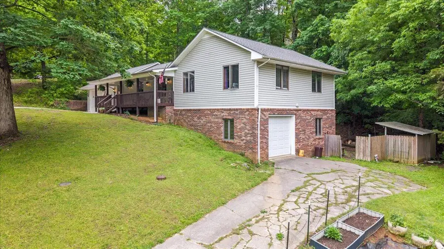 400 Mapleton Drive Nw, Cleveland, TN 37312 - #2