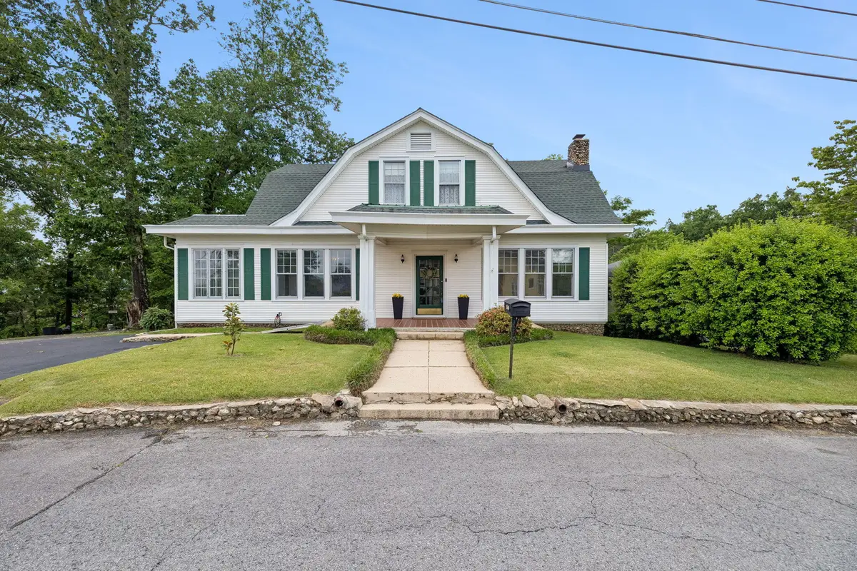 3310 Alta Vista Drive, Chattanooga, TN 37411 - #1