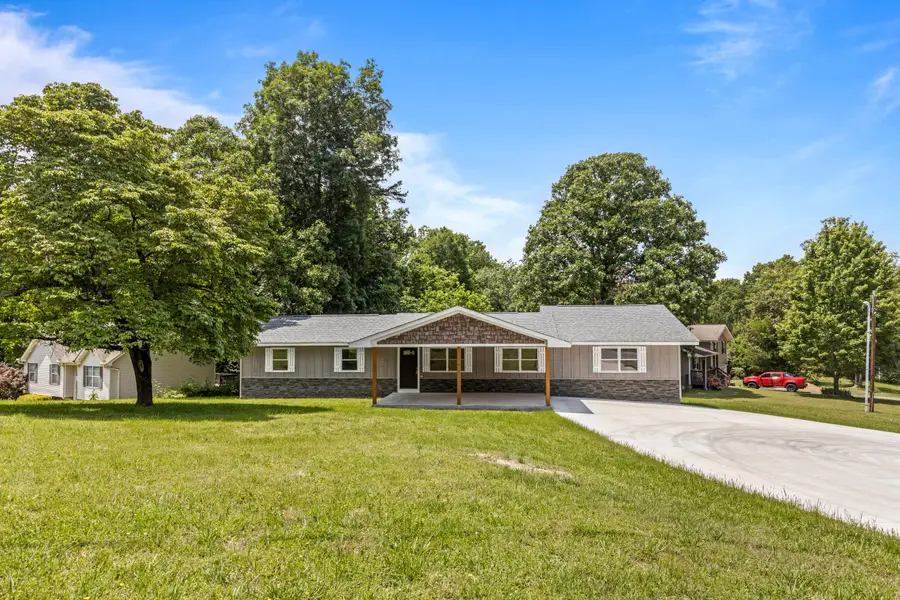 17 Hill Street, Ringgold, GA 30736 - #3