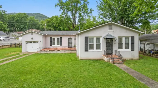 606 Holly Avenue, South Pittsburg, TN 37380