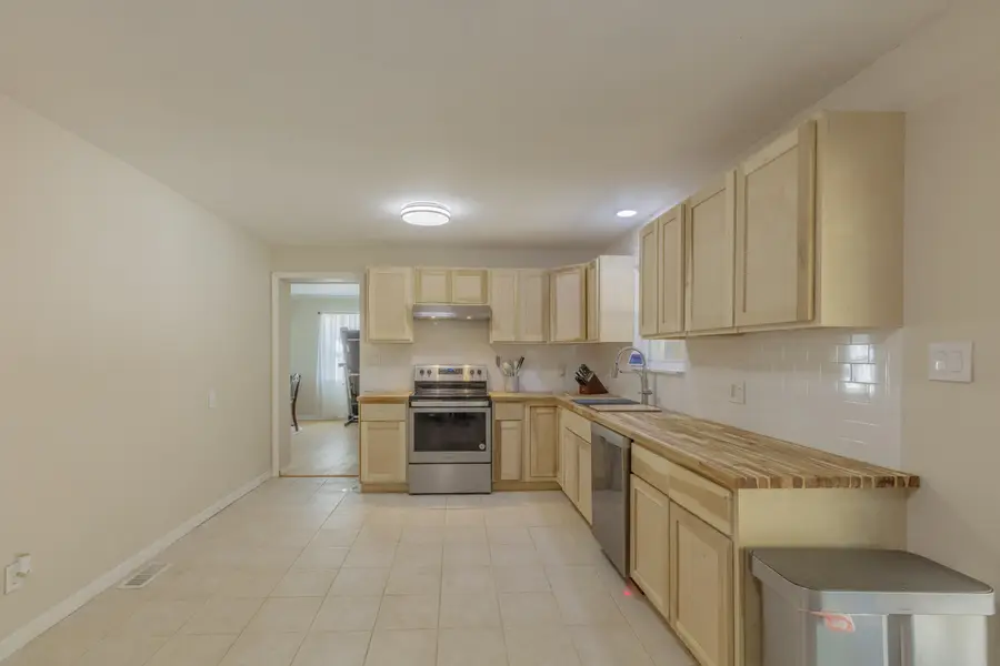 1144 Ridgeway Road, Lafayette, GA 30728 - #3
