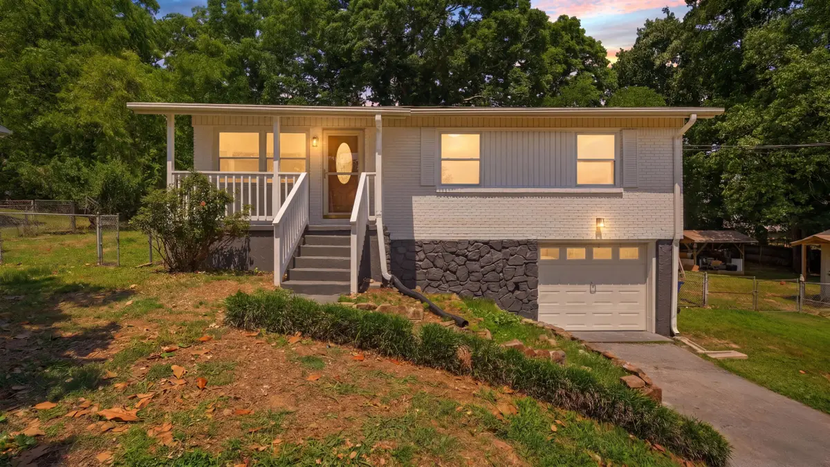 2387 Glengerrie Drive, Soddy Daisy, TN 37379 - #1