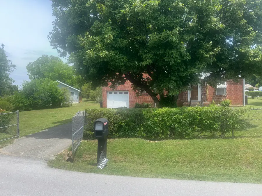 2108 Elena Drive, Chattanooga, TN 37406 - #3