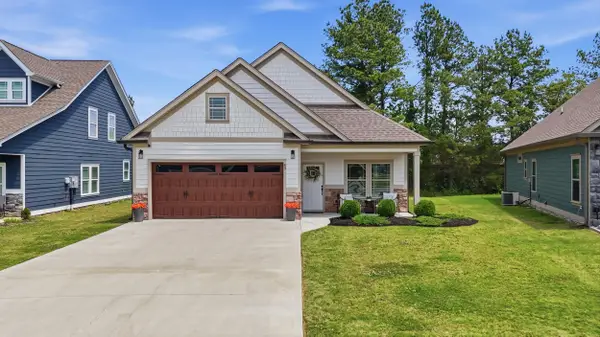 43 Country Cove Drive, Rossville, GA 30741