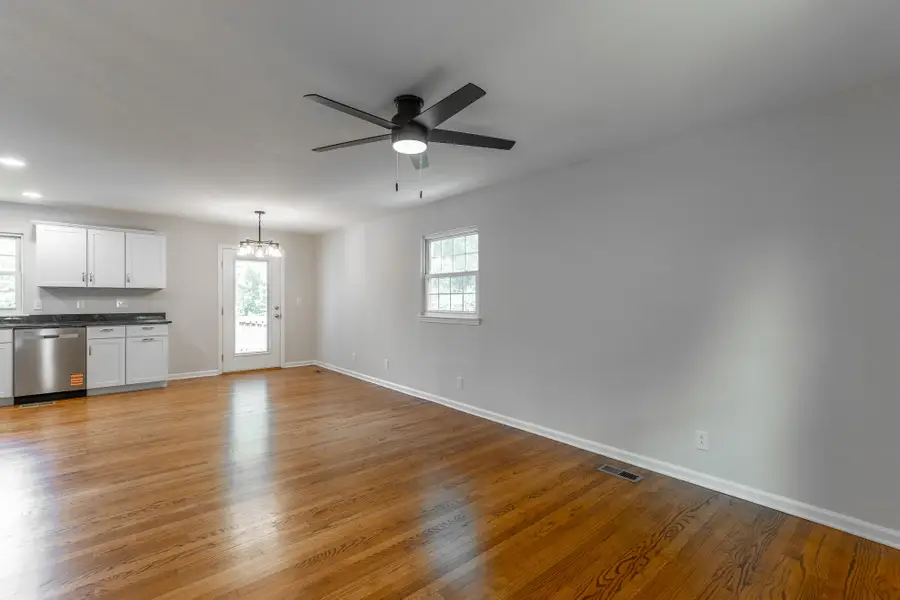 9050 Wooten Road, Chattanooga, TN 37416 - #3