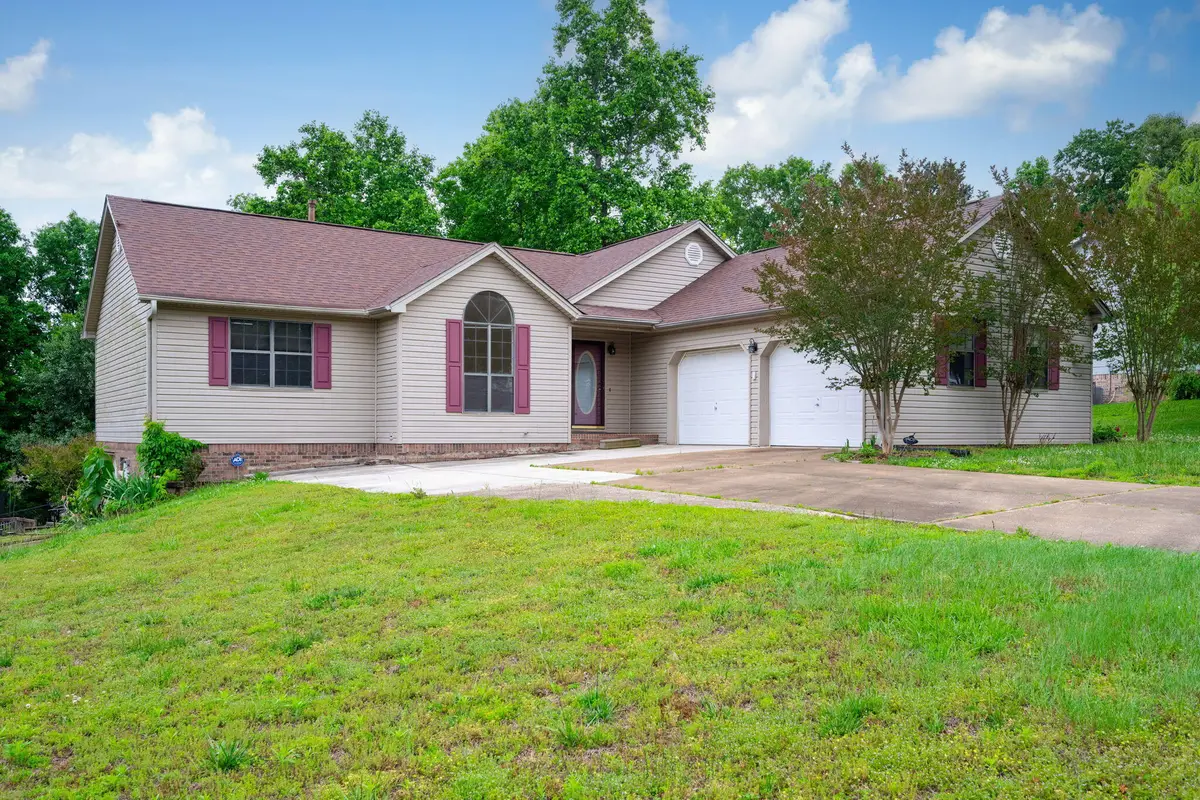 326 Fallen Leaf Drive, Soddy Daisy, TN 37379 - #1
