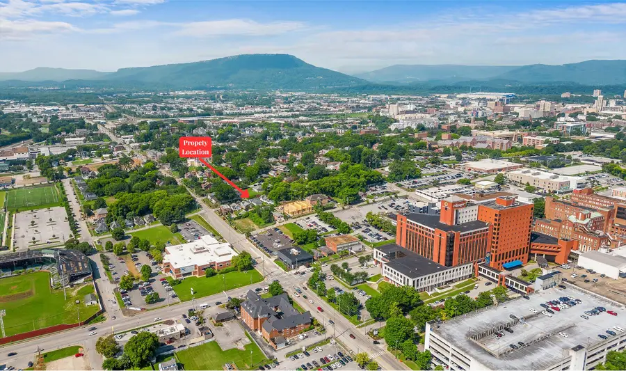 1033 E 05th Street, Chattanooga, TN 37403 - #2