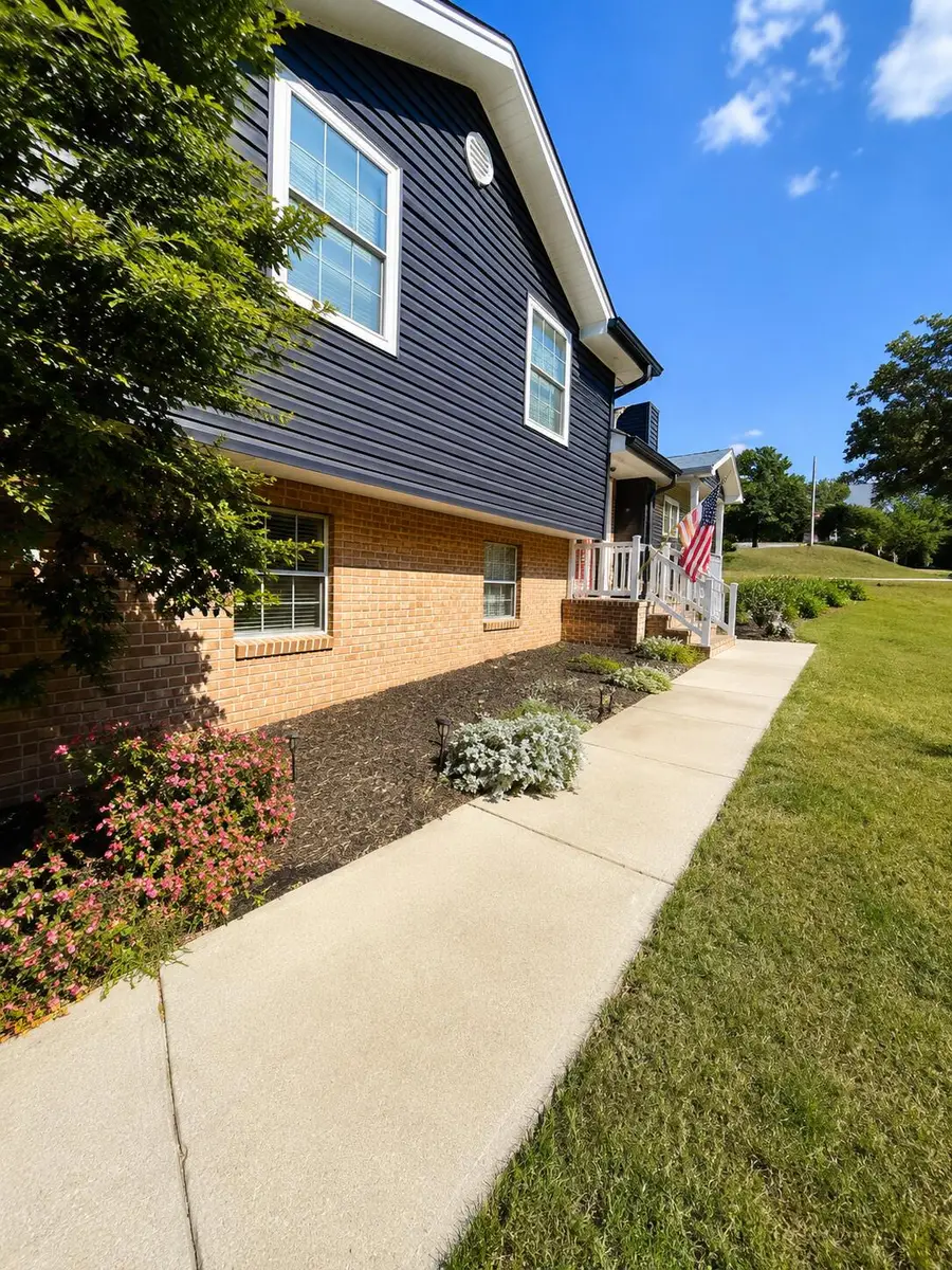 533 Middle View Drive, Ringgold, GA 30736 - #2