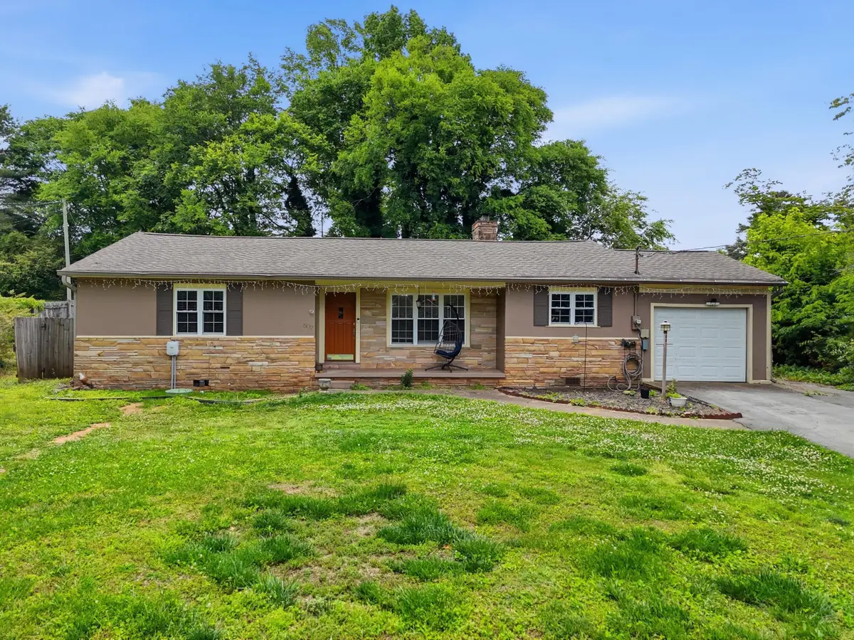 807 Tennessee Avenue, Athens, TN 37303 - #1