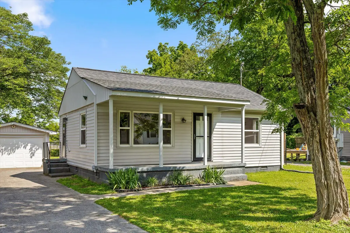 1604 E Ridge Avenue, Chattanooga, TN 37412 - #1