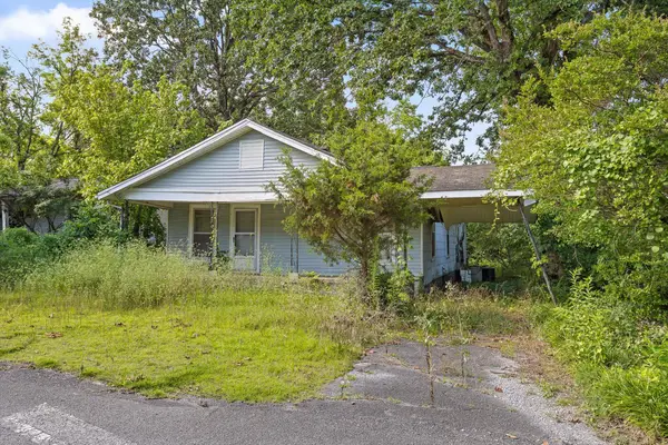 111 E Peachtree Street, Rossville, GA 30741