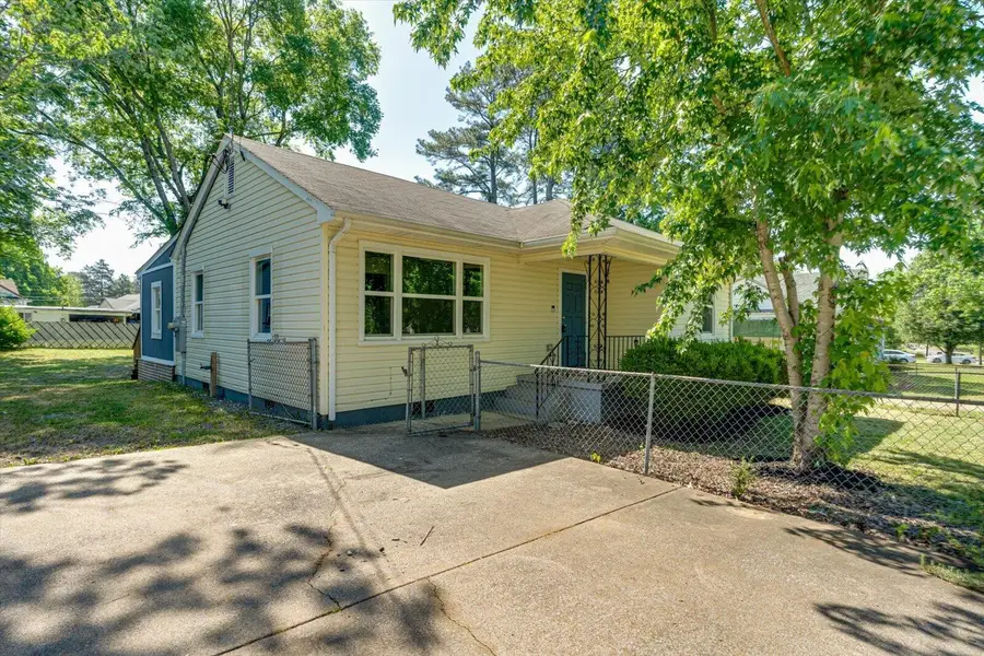 1302 Adonna Lane, Chattanooga, TN 37412 - #2