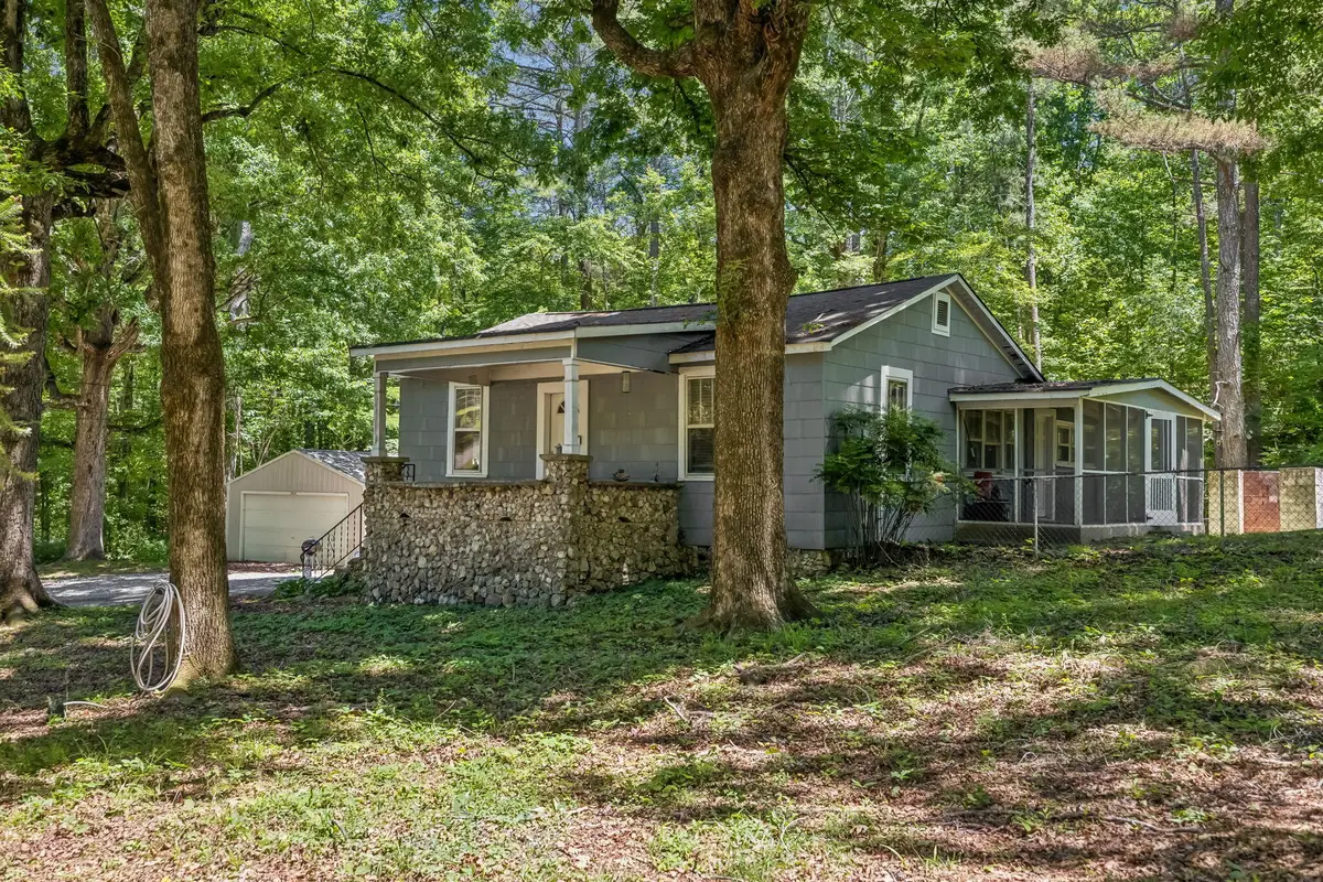 1809 Dry Valley Road, Rossville, GA 30741 - #1