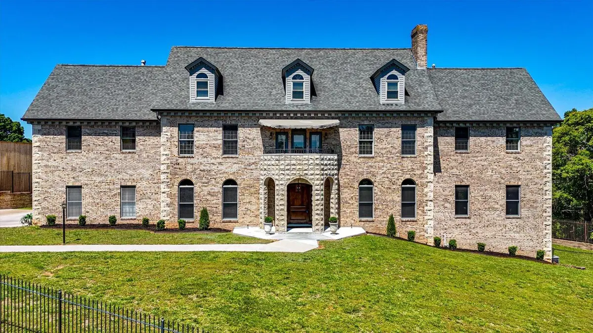 551 N Crest Court, Chattanooga, TN 37404 - #1