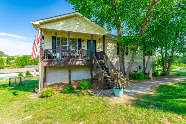 1012 Harvest Knoll Lane, Soddy Daisy, TN 37379
