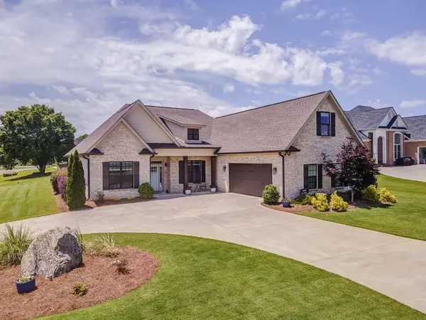109 Mountain Laurel Lane Ne, Calhoun, GA 30701
