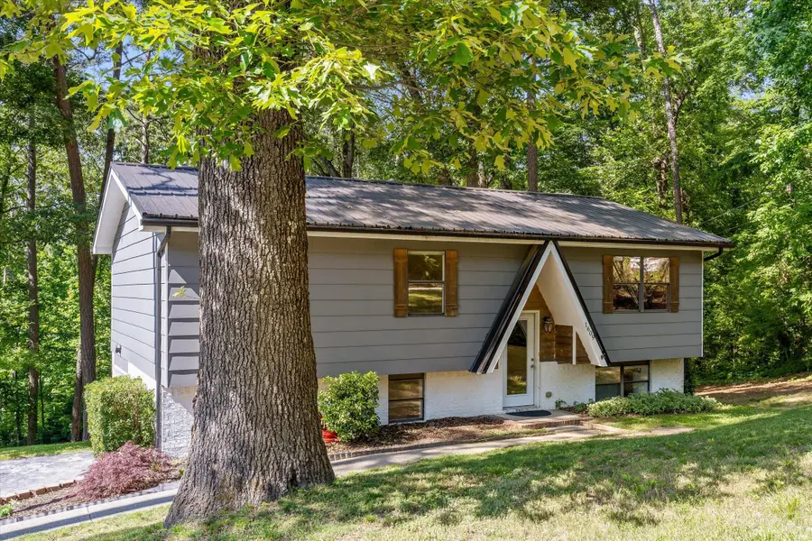 1609 Wendy Circle, Soddy Daisy, TN 37379 - #2
