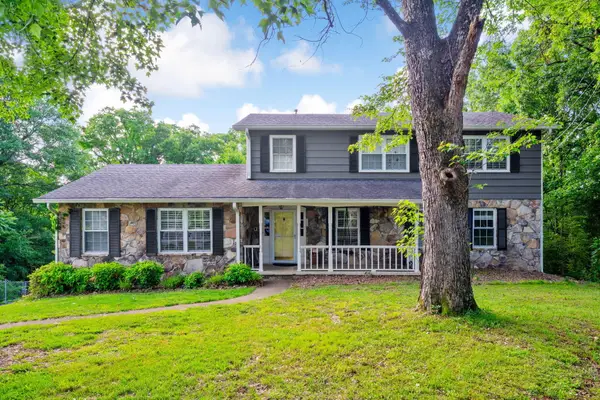 817 Fox Chase Lane, Hixson, TN 37343