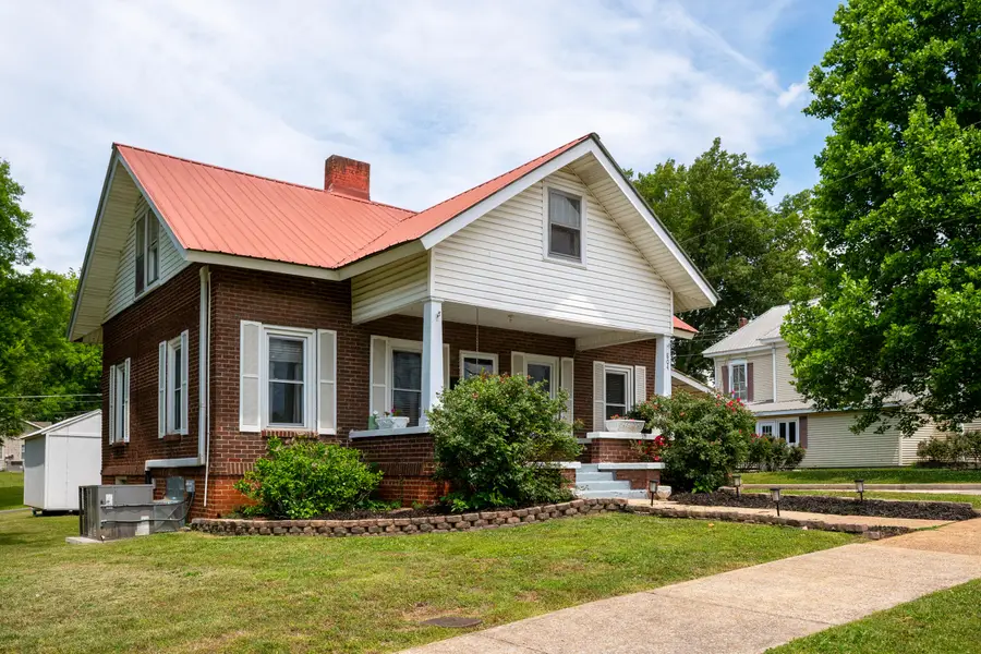 804 Elm Avenue, South Pittsburg, TN 37380 - #3