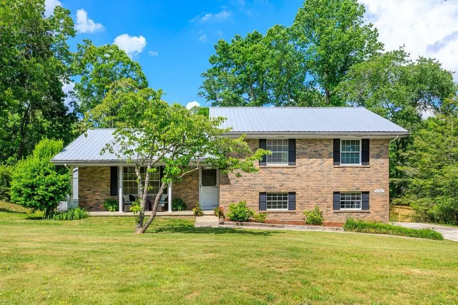 2505 Dowler Circle, Signal Mountain, TN 37377 - #2
