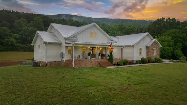 6866 Daus Mountain Road, Whitwell, TN 37397