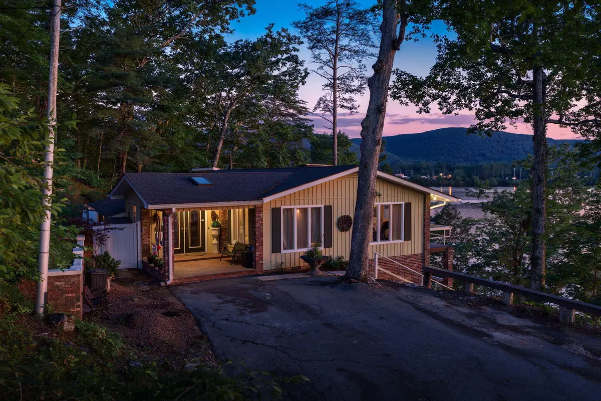 11642 Holly Circle, Soddy Daisy, TN 37379 - #1