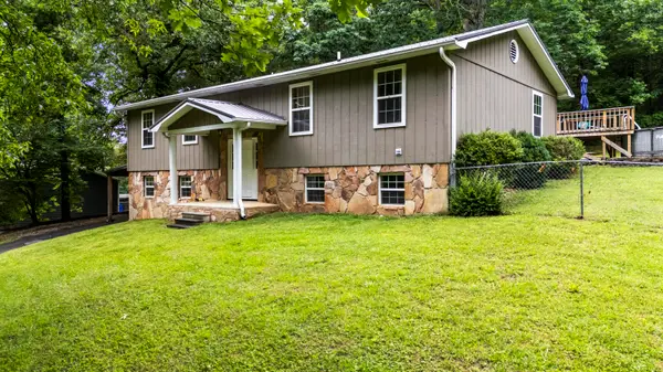141 Hillview Drive Ne, Cleveland, TN 37323