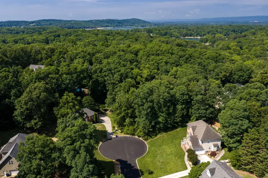 8801 College Station Lane, Soddy Daisy, TN 37379 - #2