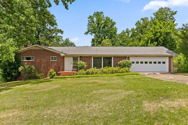 3515 Claremont Avenue, Chattanooga, TN 37412
