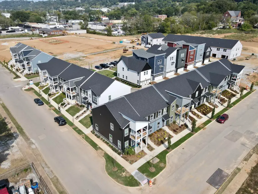2437 E 17th Street, Chattanooga, TN 37404 - #2