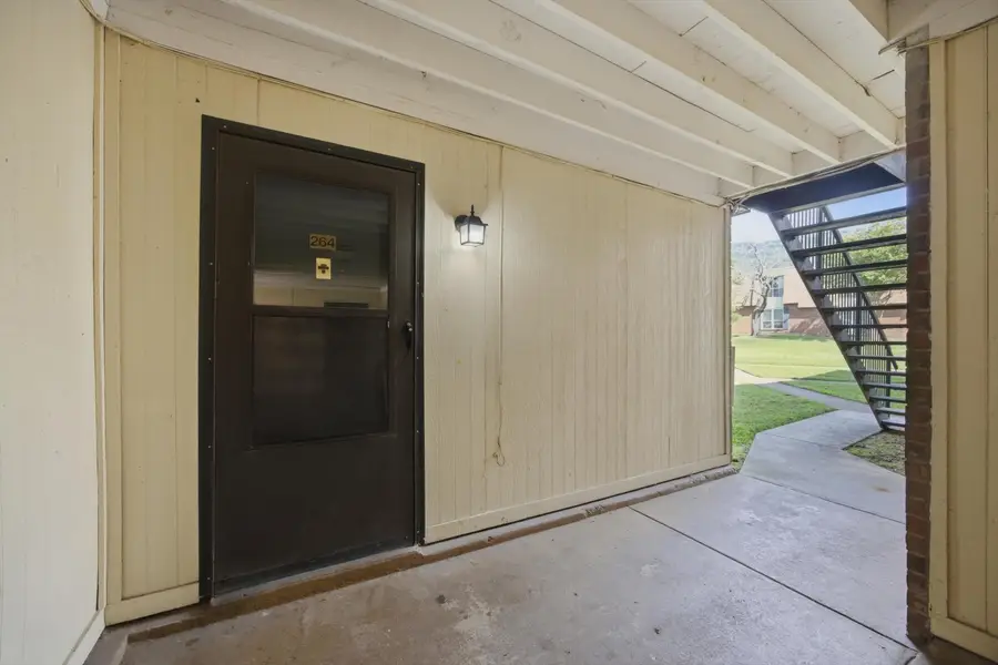 900 Mountain Creek Road # Q264, Chattanooga, TN 37405 - #3