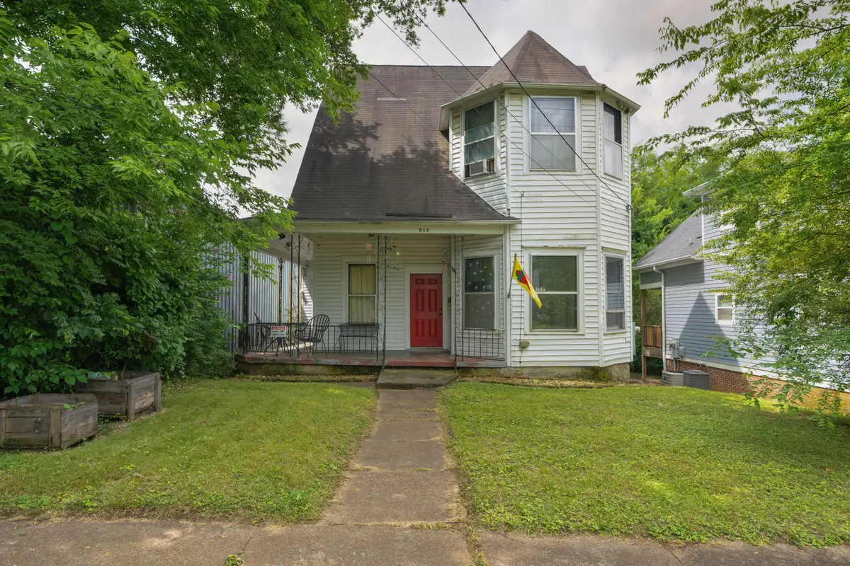 812 E 10th Street, Chattanooga, TN 37403 - #1