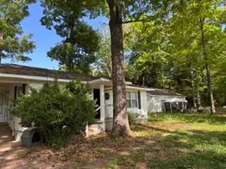1421 Stone Drive, Rossville, GA 30741