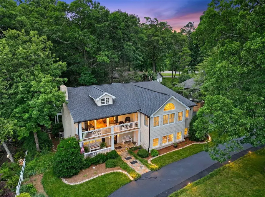 121 N Palisades Drive, Signal Mountain, TN 37377 - #2