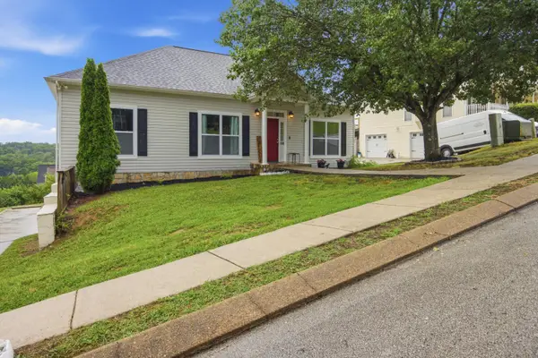898 Fuller Glen Circle, Chattanooga, TN 37421