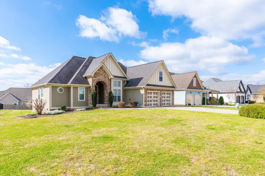 132 Holly Oak Lane, Ringgold, GA 30736 - #2