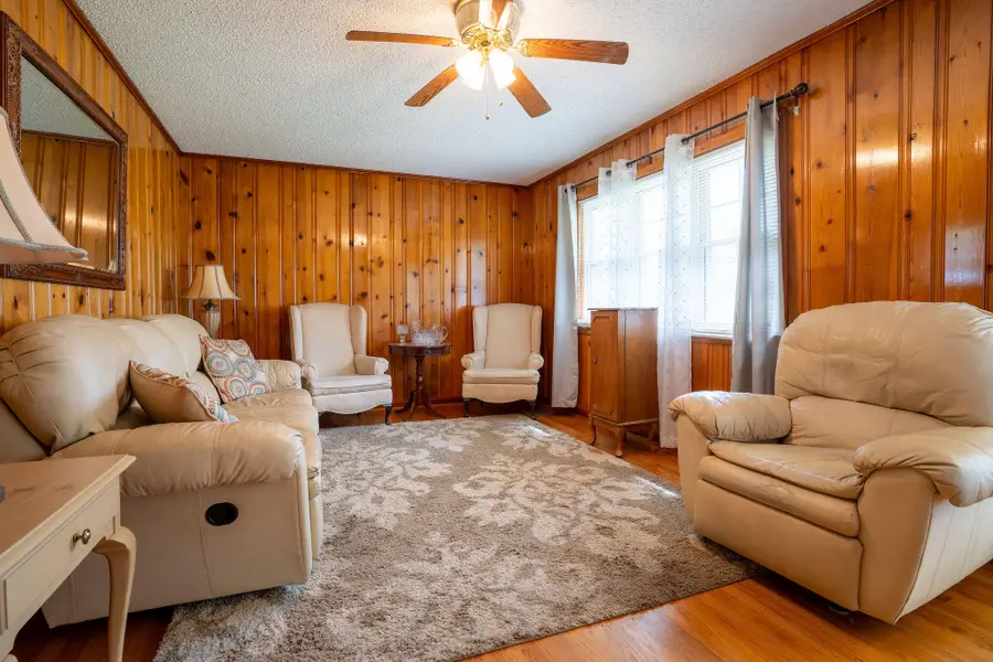 89 N Pine Street, Trenton, GA 30752 - #3
