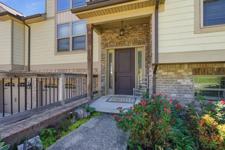 9023 Wood Dale Lane #202, Hixson, TN 37343 - #3