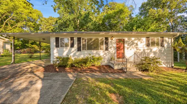 8319 Oak Drive, Chattanooga, TN 37421