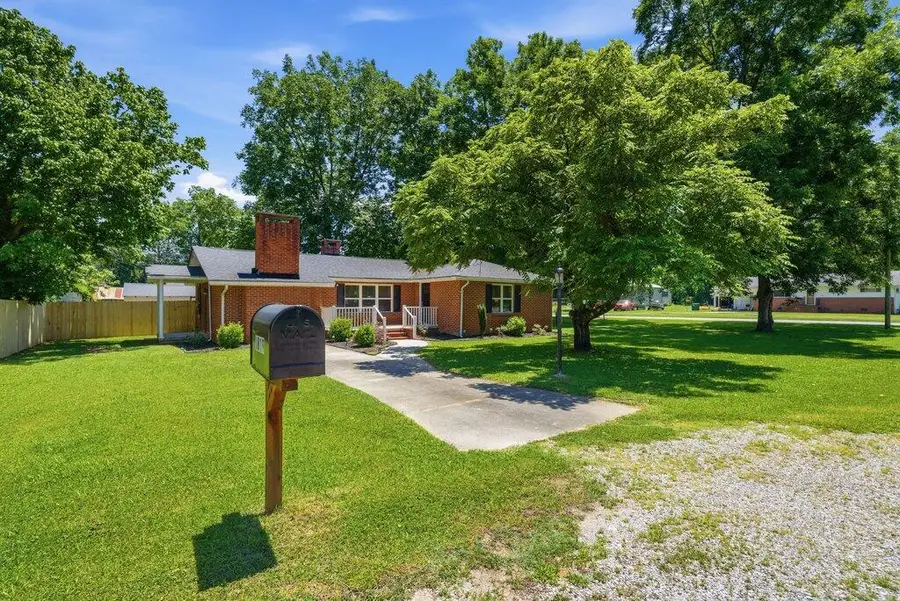 1819 Hamilton Avenue, South Pittsburg, TN 37380 - #2