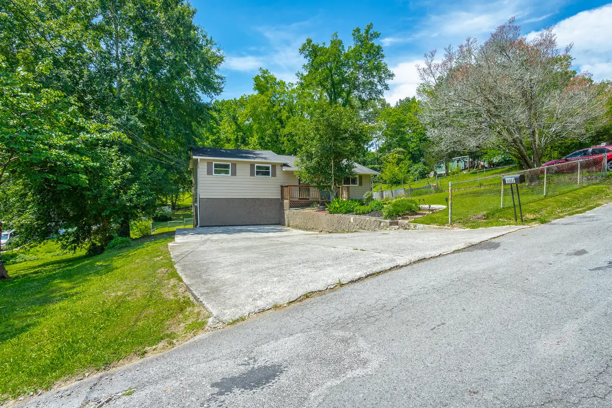 107 Anderson Road, Rossville, GA 30741 - #1