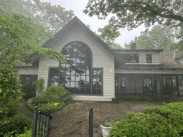 4608 Chestnut Avenue, Signal Mountain, TN 37377