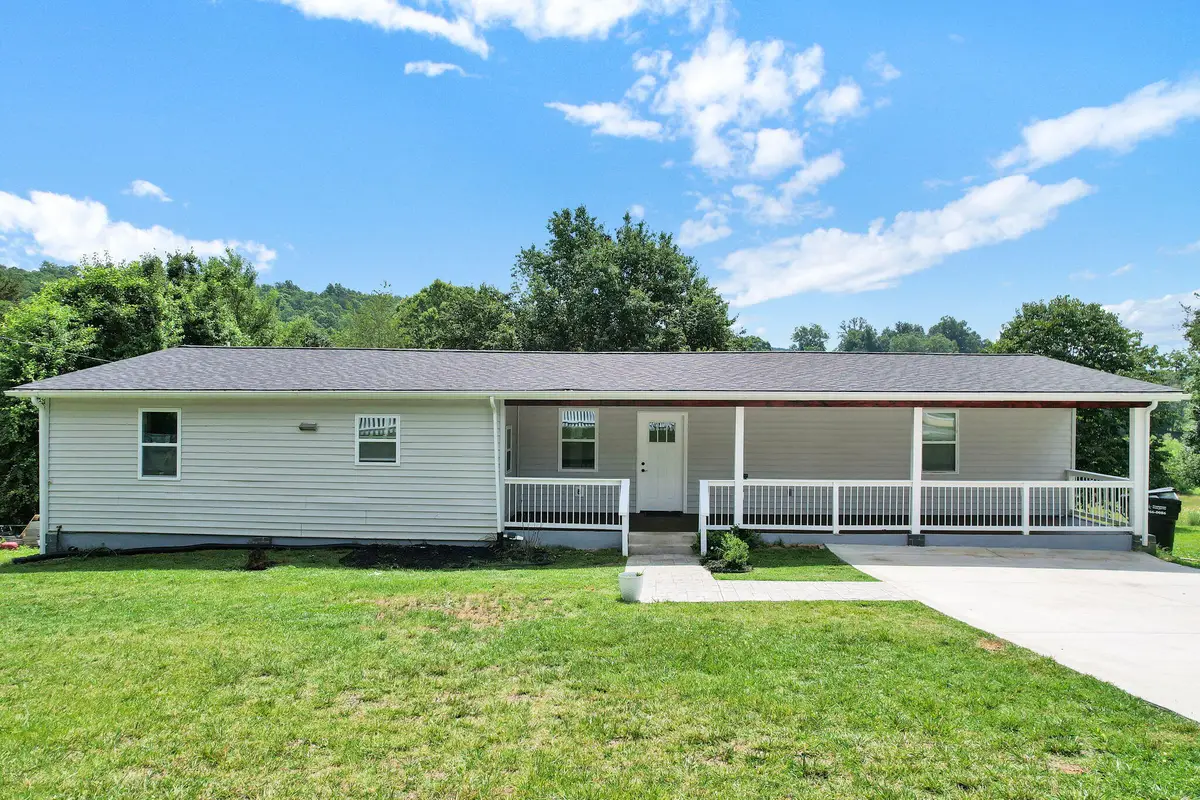 200 Queens Lane, Decatur, TN 37322 - #1