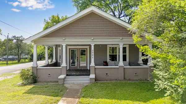 2901 N Chamberlain Avenue, Chattanooga, TN 37406