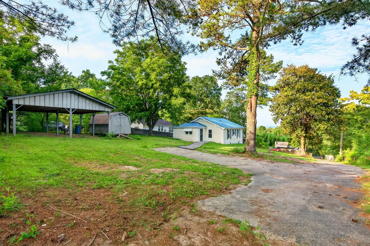 241 E Circle, Rossville, GA 30741 - #1
