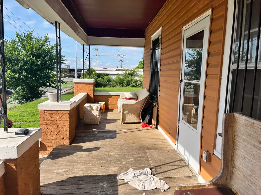 4512 Highland Avenue, Chattanooga, TN 37410 - #3