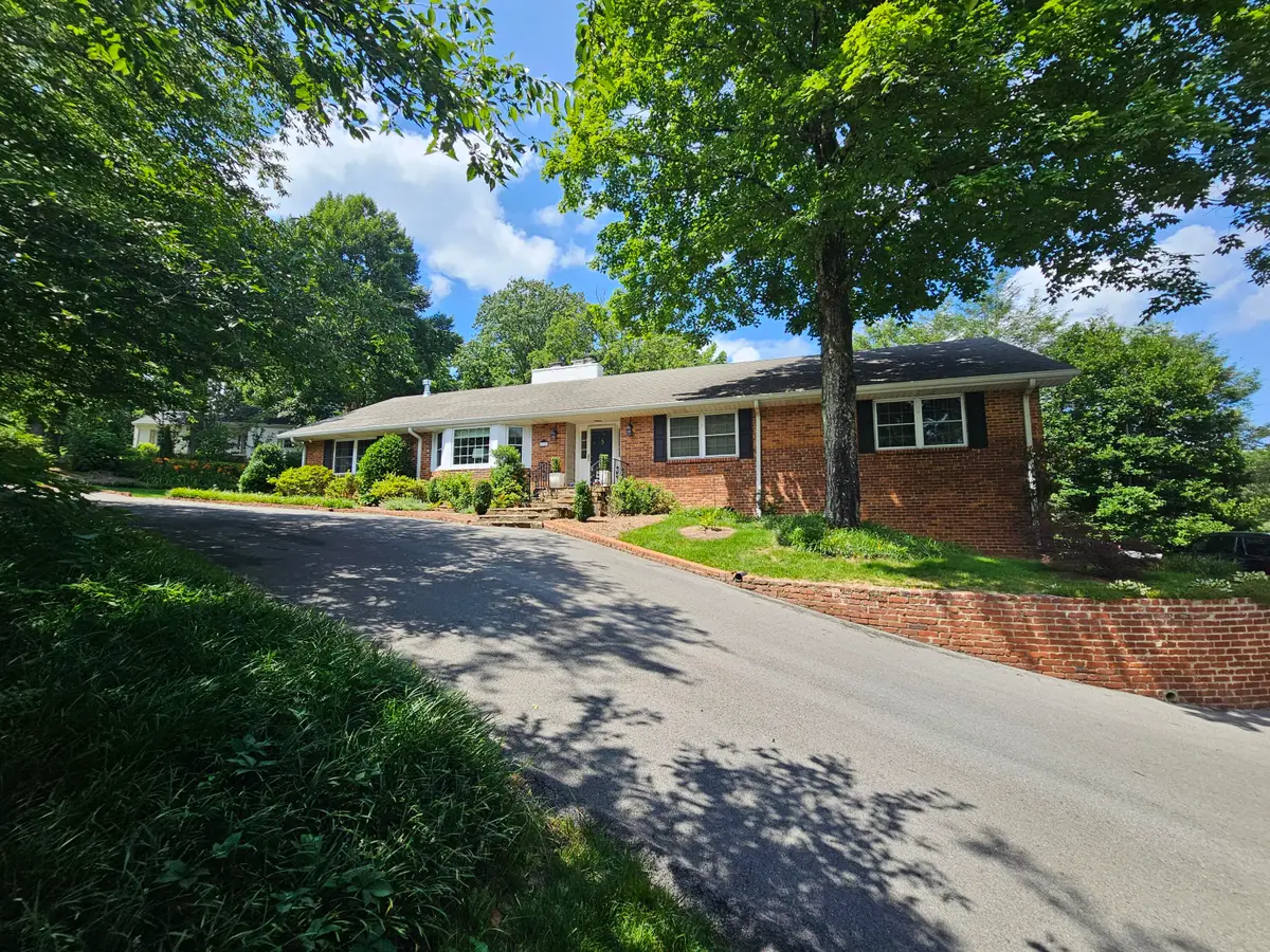 110 Whiteside Street, Lookout Mountain, TN 37350 - #1