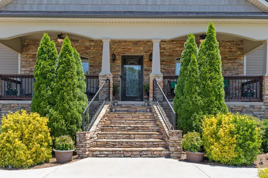 46 W Acorn Drive, Rock Spring, GA 30739 - #3