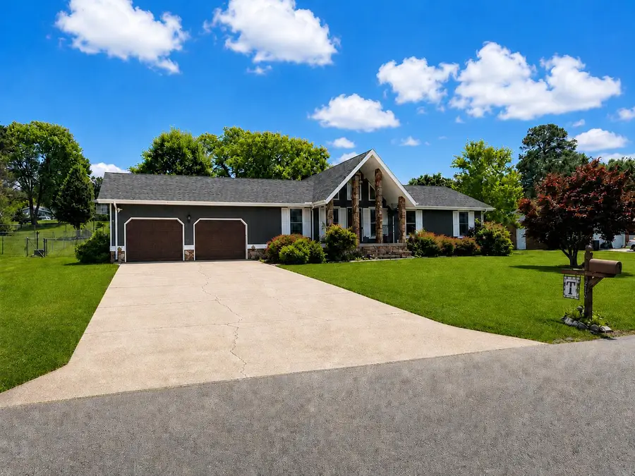 245 Overbrook Drive, Rossville, GA 30741 - #2