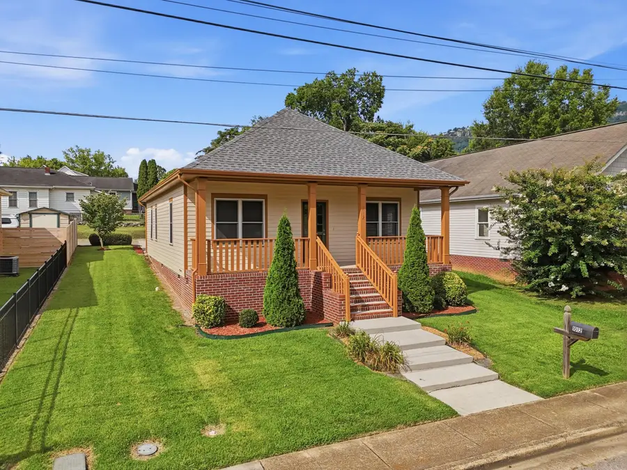 1012 W 37th Street, Chattanooga, TN 37410 - #2